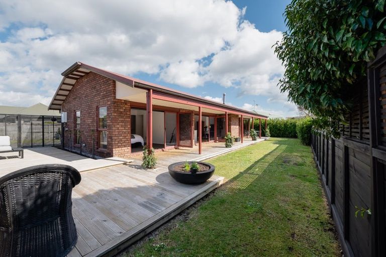 Photo of property in 10 Fendalton Drive, Rototuna, Hamilton, 3210