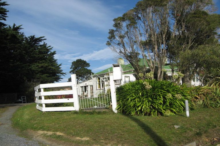 Photo of property in 25 Beaconsfield Road, Portobello, Dunedin, 9014