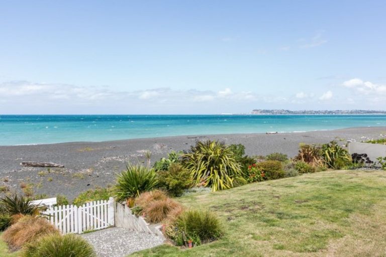 Photo of property in 17 Fannin Street, Bay View, Napier, 4104