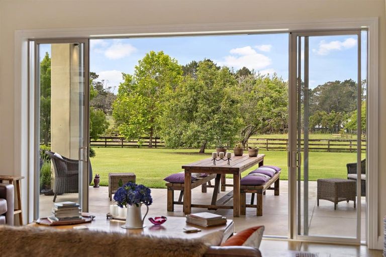 Photo of property in 5 Dysart Lane, Kumeu, 0891