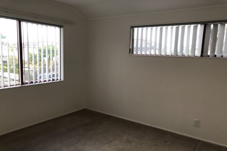 Photo of property in 58 Millen Avenue, Pakuranga, Auckland, 2010