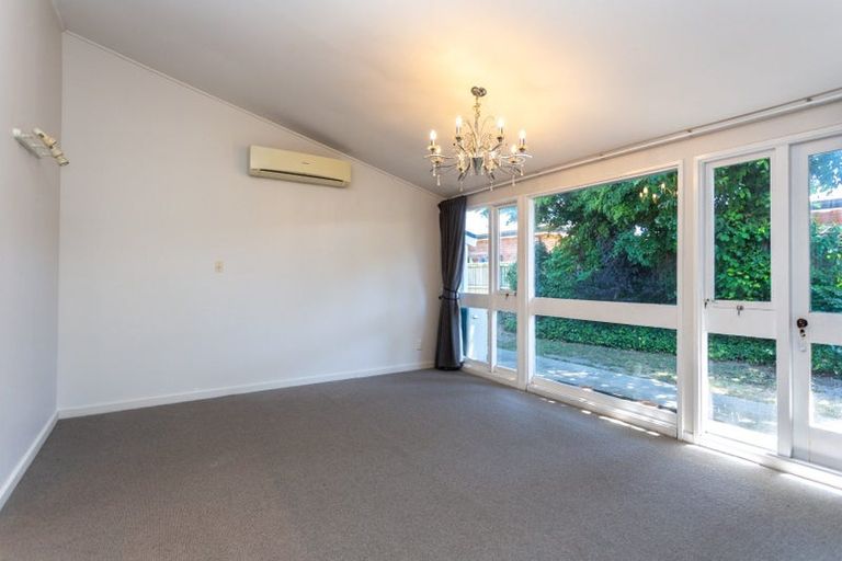 Photo of property in 101b Yaldhurst Road, Sockburn, Christchurch, 8042