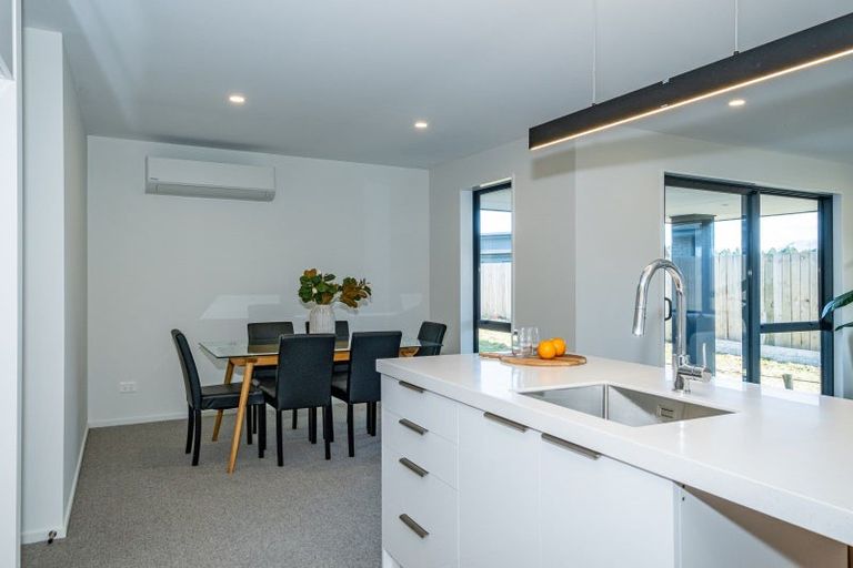 Photo of property in 5 Arrowsmith Drive, Clover Park, Auckland, 2019