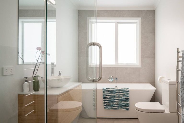 Photo of property in 72 Kaipara Portage Road, Riverhead, 0820