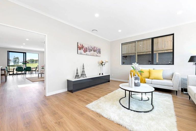 Photo of property in 20 Bendridge Street, Flat Bush, Auckland, 2019
