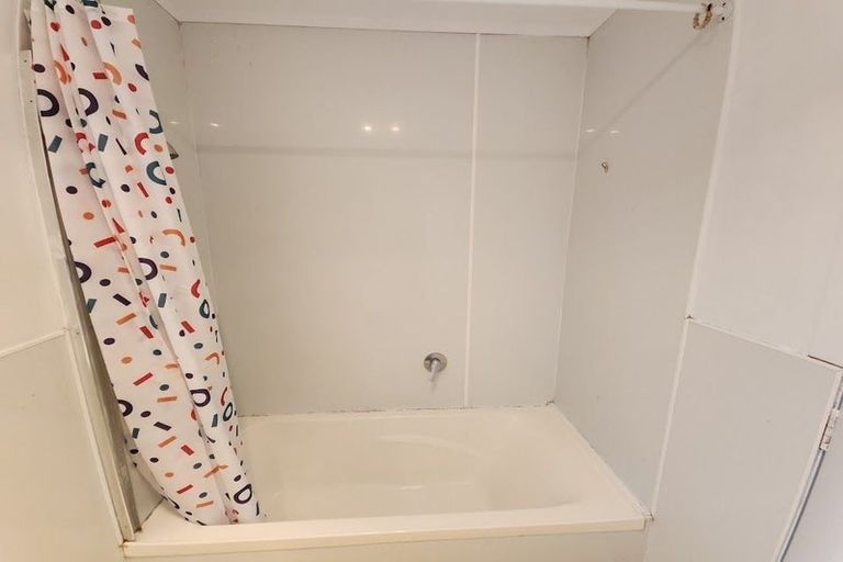 Photo of property in 3 Rimu Road, Manurewa, Auckland, 2102