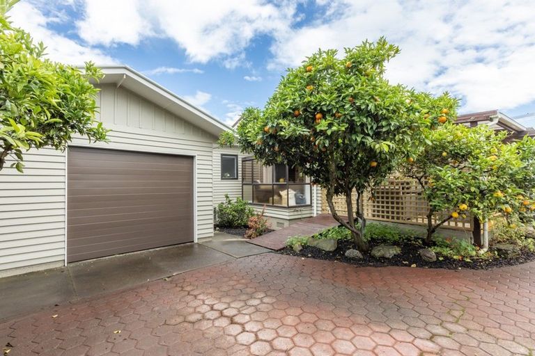 Photo of property in 10 Meeanee Quay, Westshore, Napier, 4110