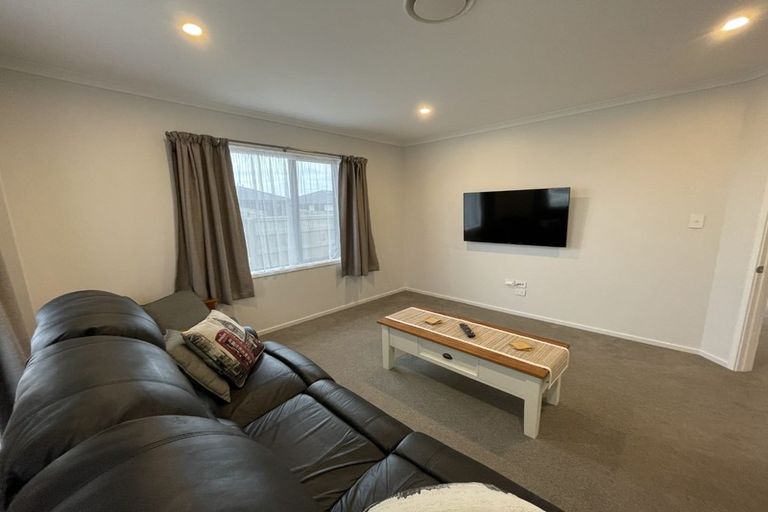 Photo of property in 28 Magnolia Crescent, Tawhero, Whanganui, 4501