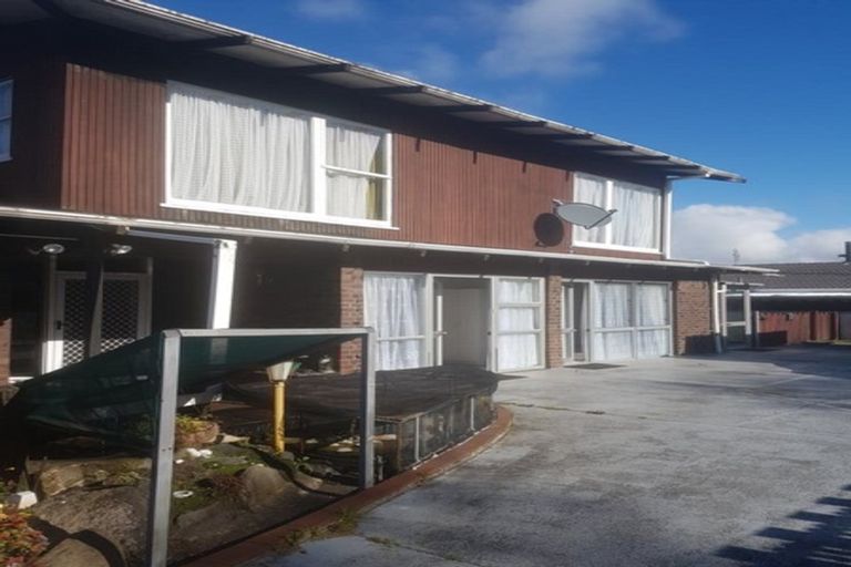 Photo of property in 23 Great South Road, Takanini, 2112