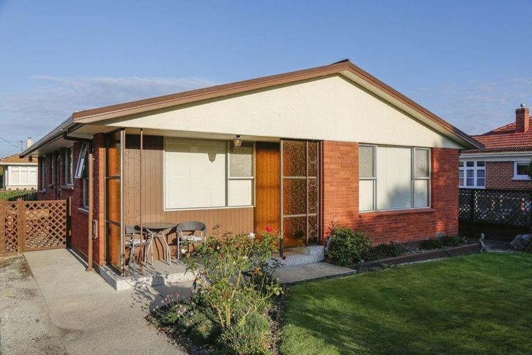 Photo of property in 19 Towey Street, Holmes Hill, Oamaru, 9401