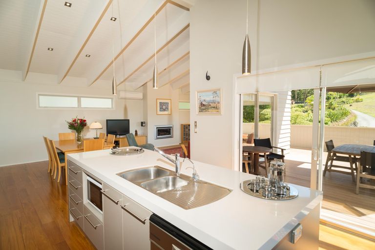 Photo of property in 22 Alderton Drive, Kerikeri, 0230