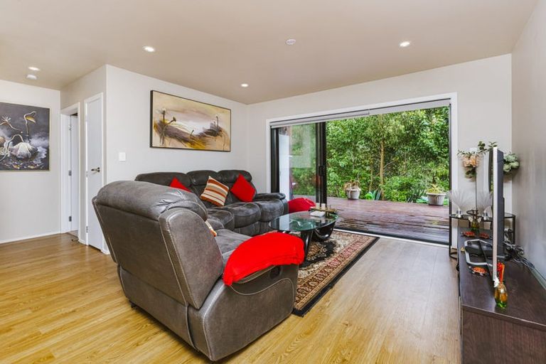 Photo of property in 6 Robins Way, Pokeno, 2471