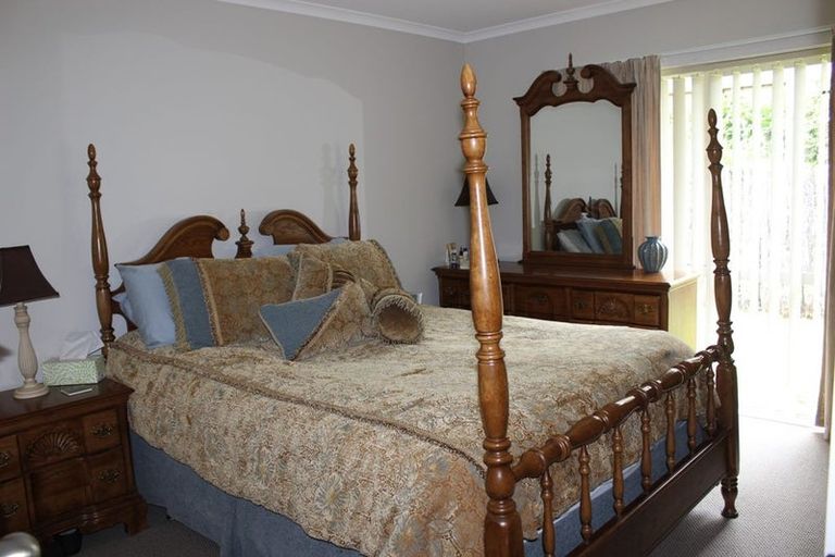 Photo of property in 23 Ainslee Street, Highlands Park, New Plymouth, 4312