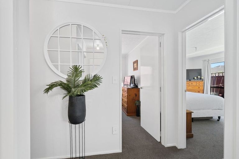 Photo of property in 2/15 Stead Crescent, Stoke, Nelson, 7011