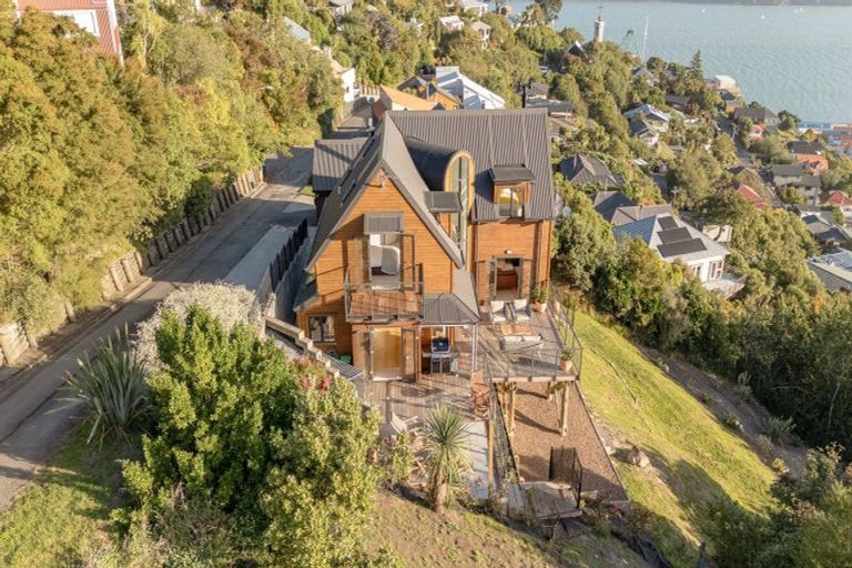 Photo of property in 30 Gilmour Terrace, Lyttelton, 8082