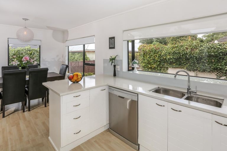 Photo of property in 41b Beach Road, Pahurehure, Papakura, 2113