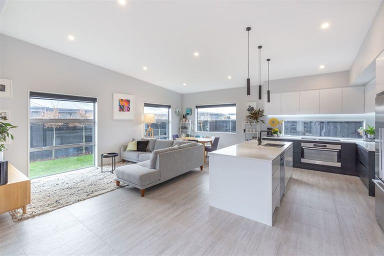 Photo of property in 13 Picadilly Avenue, Casebrook, Christchurch, 8051