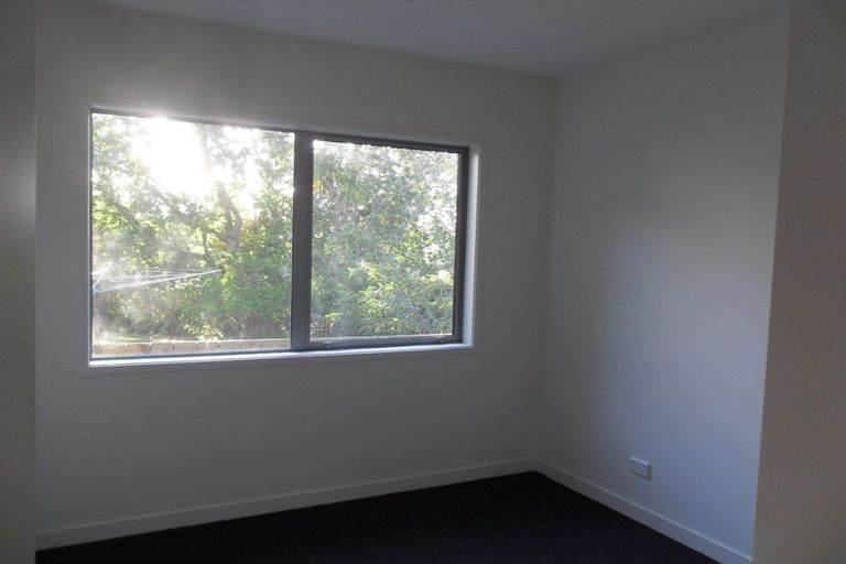 Photo of property in 218a Glamorgan Drive, Northcross, Auckland, 0630