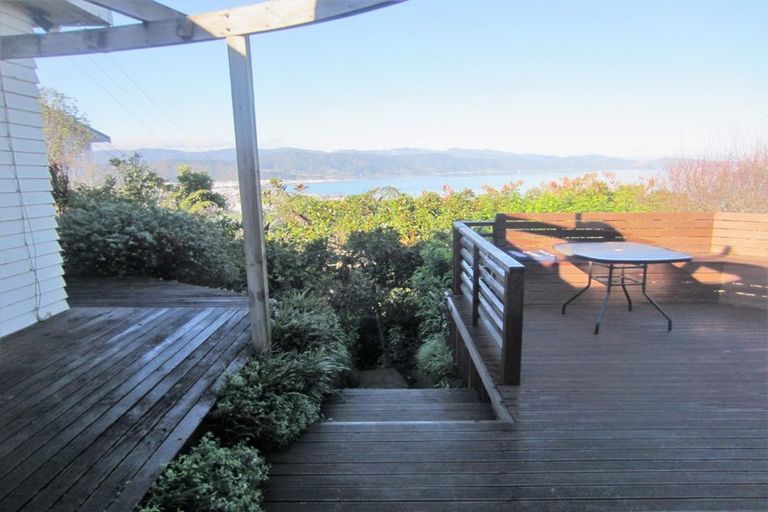 Photo of property in 49 London Road, Korokoro, Lower Hutt, 5012