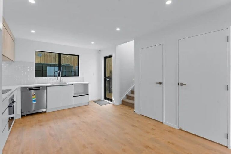 Photo of property in 19d Vida Place, Howick, Auckland, 2014