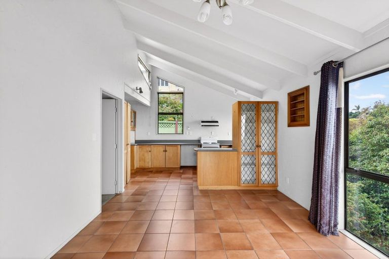 Photo of property in 128 Priestley Terrace, Bluff Hill, Napier, 4110