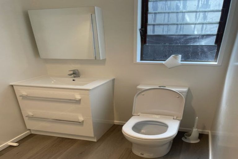 Photo of property in 32 Kapiti Road, Paraparaumu, 5032