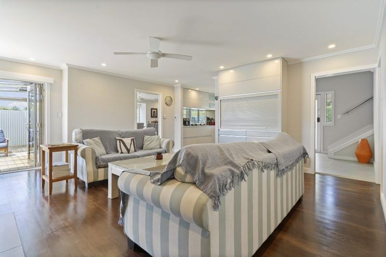 Photo of property in 6 Commodore Court, Gulf Harbour, Whangaparaoa, 0930