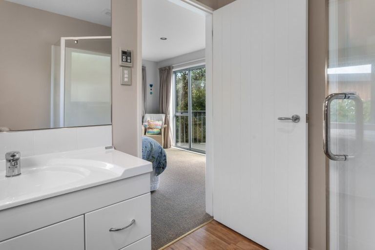 Photo of property in 11 Manuka Terrace, Duvauchelle, 7581