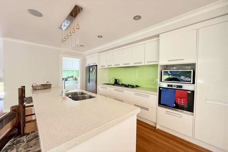 Photo of property in 52 Caldera Drive, Long Bay, Auckland, 0630