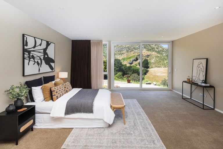 Photo of property in 2 Hyllton Heights, Lyttelton, 8082