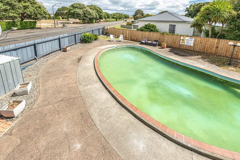 Photo of property in 1 Hurworth Place, College Estate, Whanganui, 4500