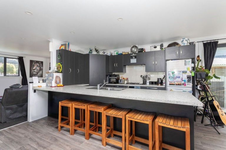 Photo of property in 6 Otanga Street, Dannevirke, 4930