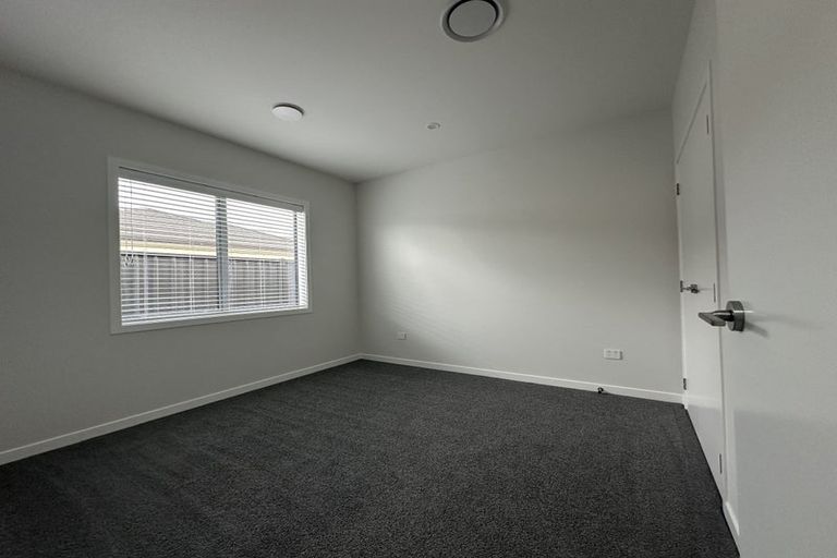 Photo of property in 5 Cassin Place, Taradale, Napier, 4112