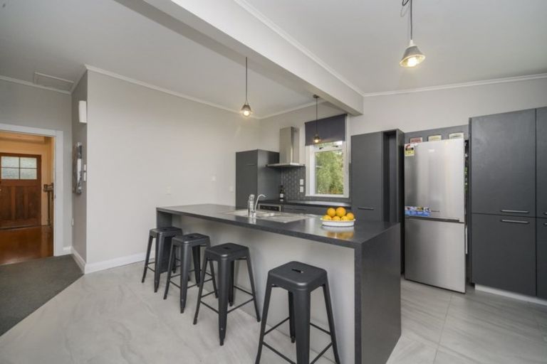 Photo of property in 37 Hammond Street, Bulls, 4818