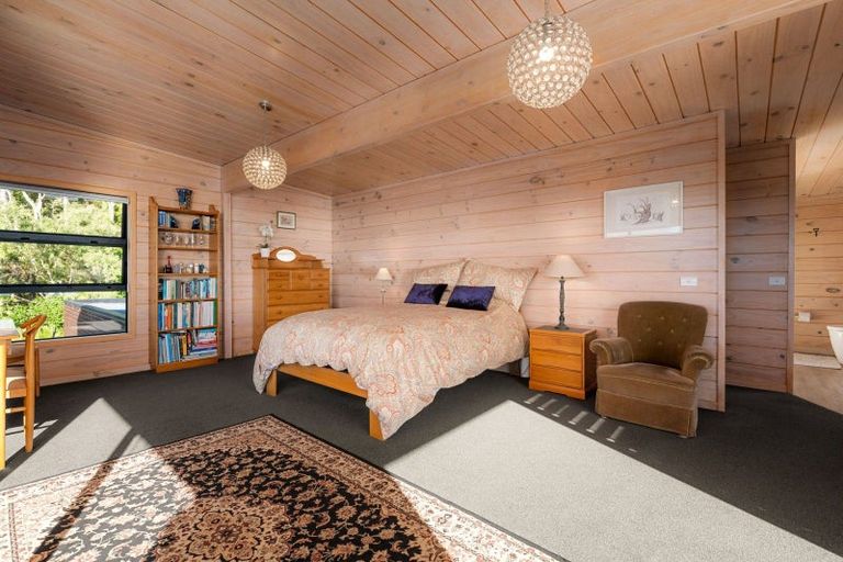 Photo of property in 8 Ngarimu Heights Row, Ngarimu Bay, Thames, 3575