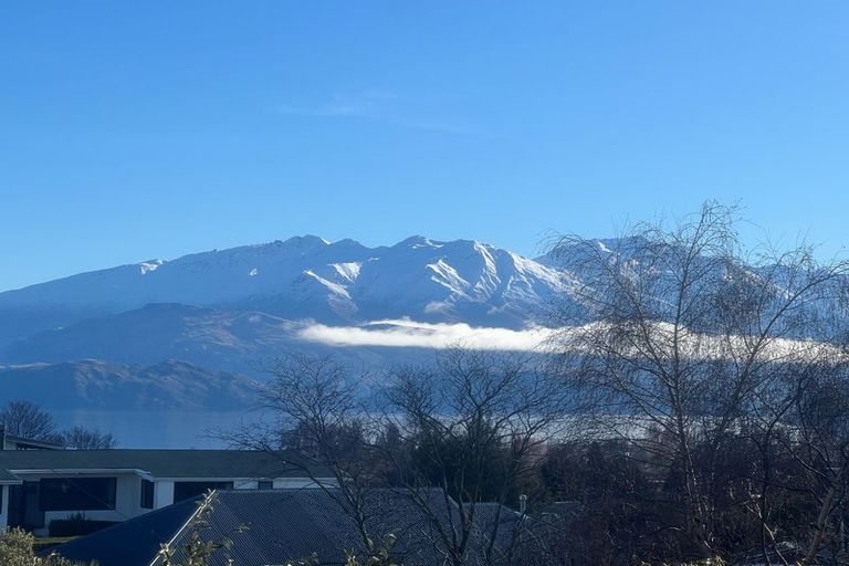 Photo of property in 61 Manuka Crescent, Wanaka, 9305