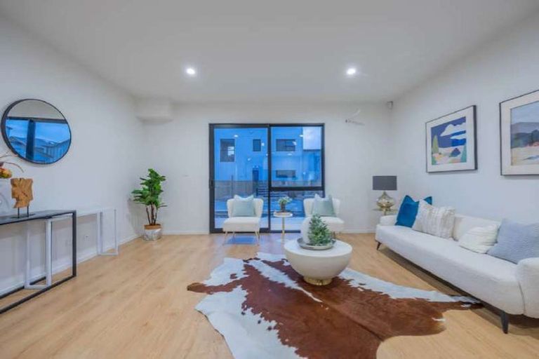 Photo of property in 65 Minhas Road, Papakura, 2110