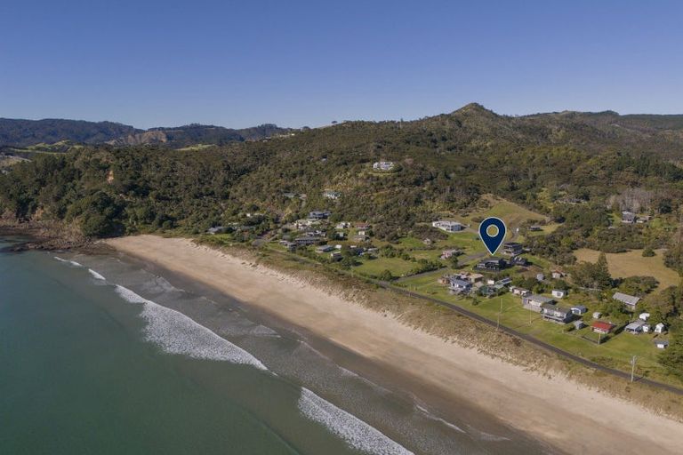 Photo of property in 2 Waiari Way, Kuaotunu West, Whitianga, 3592