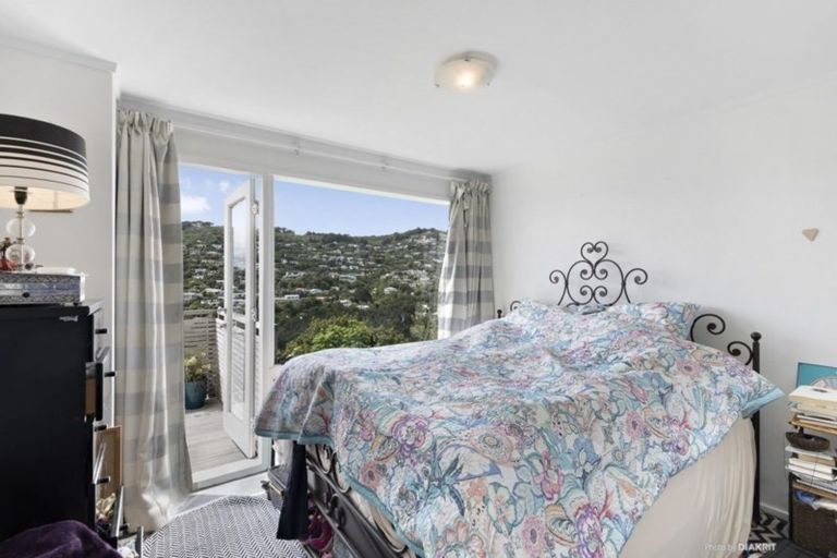 Photo of property in 3a Chancellor Way, Crofton Downs, Wellington, 6035