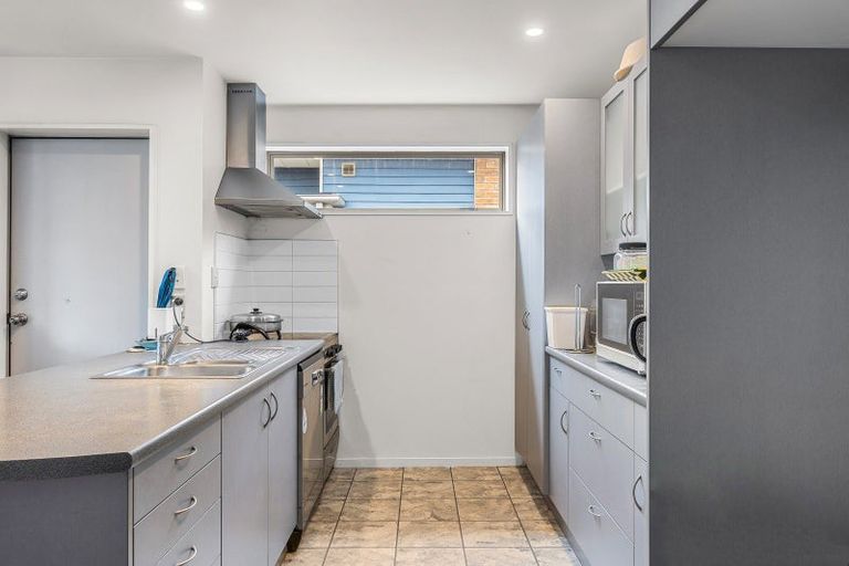 Photo of property in 49 Lyndon Street, Riccarton, Christchurch, 8041