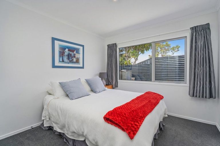 Photo of property in 18 Roseberry Place, Whitianga, 3510