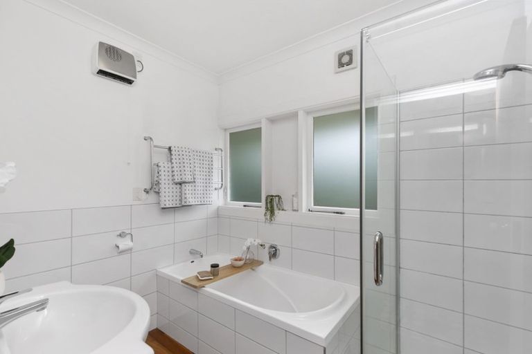 Photo of property in 45a Box Hill, Khandallah, Wellington, 6035