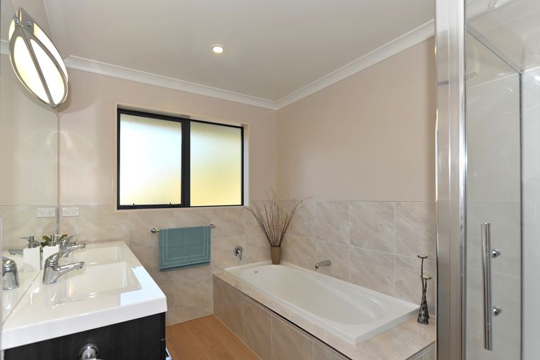 Photo of property in 6 Tussock Place, Stoke, Nelson, 7011