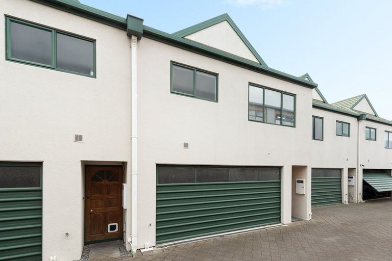 Photo of property in 51d Tawa Street, Mount Maunganui, 3116