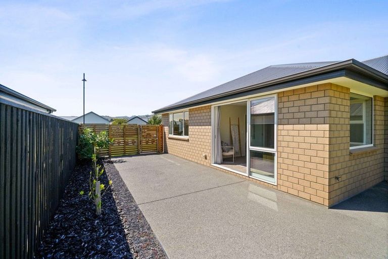 Photo of property in 16 Forge Close, Halswell, Christchurch, 8025