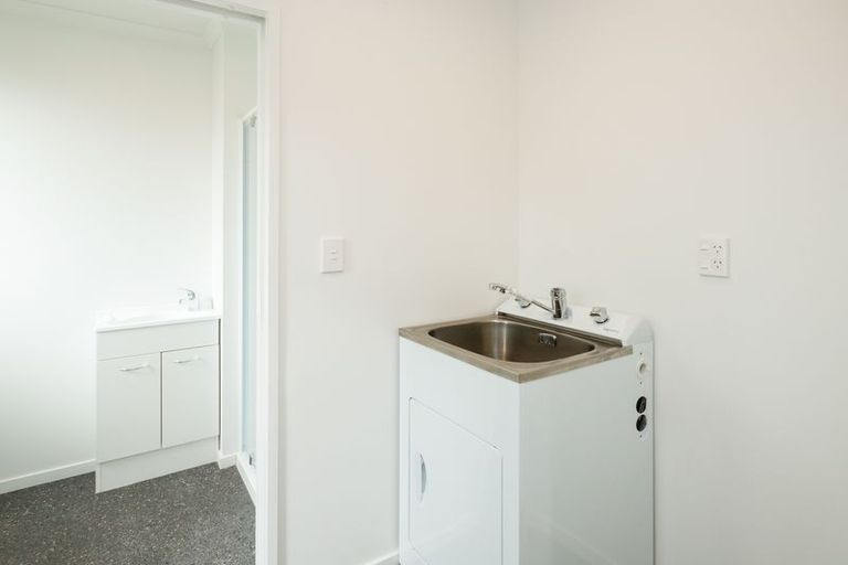 Photo of property in 3 Annandale Avenue, Takaro, Palmerston North, 4410