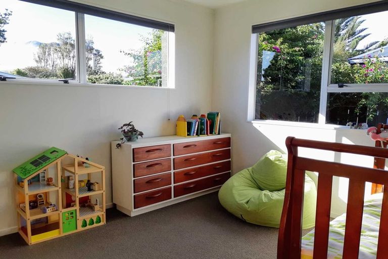 Photo of property in 6a Awamutu Grove, Waiwhetu, Lower Hutt, 5010