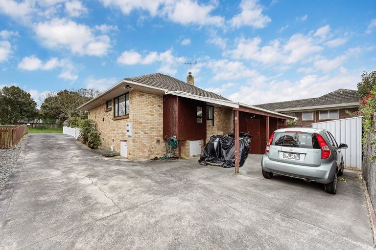 Photo of property in 1/13 Greers Road, Weymouth, Auckland, 2103