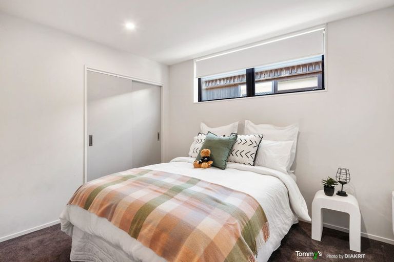 Photo of property in 3/6 Bushland Grove, Paparangi, Wellington, 6037