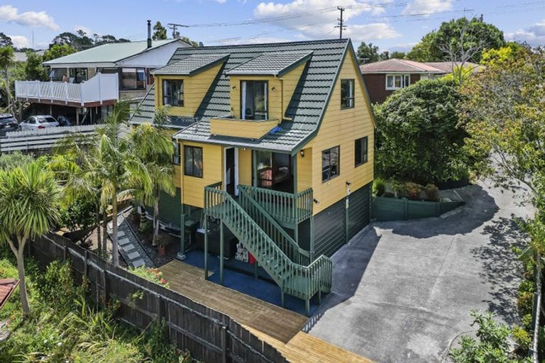 Photo of property in 1/254 Sturges Road, Henderson, Auckland, 0612